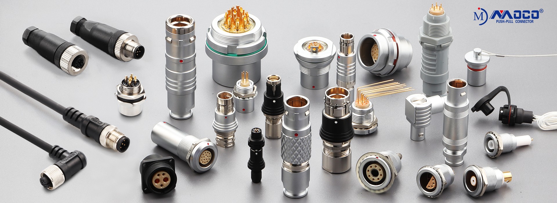 1775792246785652.jpg 1920X700全家图.jpg